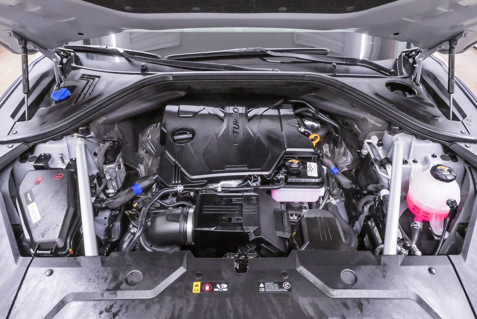 Certified 2026 Genesis GV70 2.5T Advanced image 22