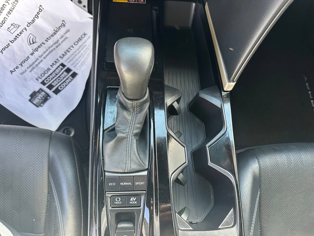 Used 2025 Toyota Camry XSE w/ Premium Package FWD image 18