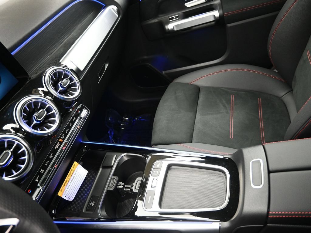 New 2026 Mercedes-Benz GLB 250 4MATIC image 16
