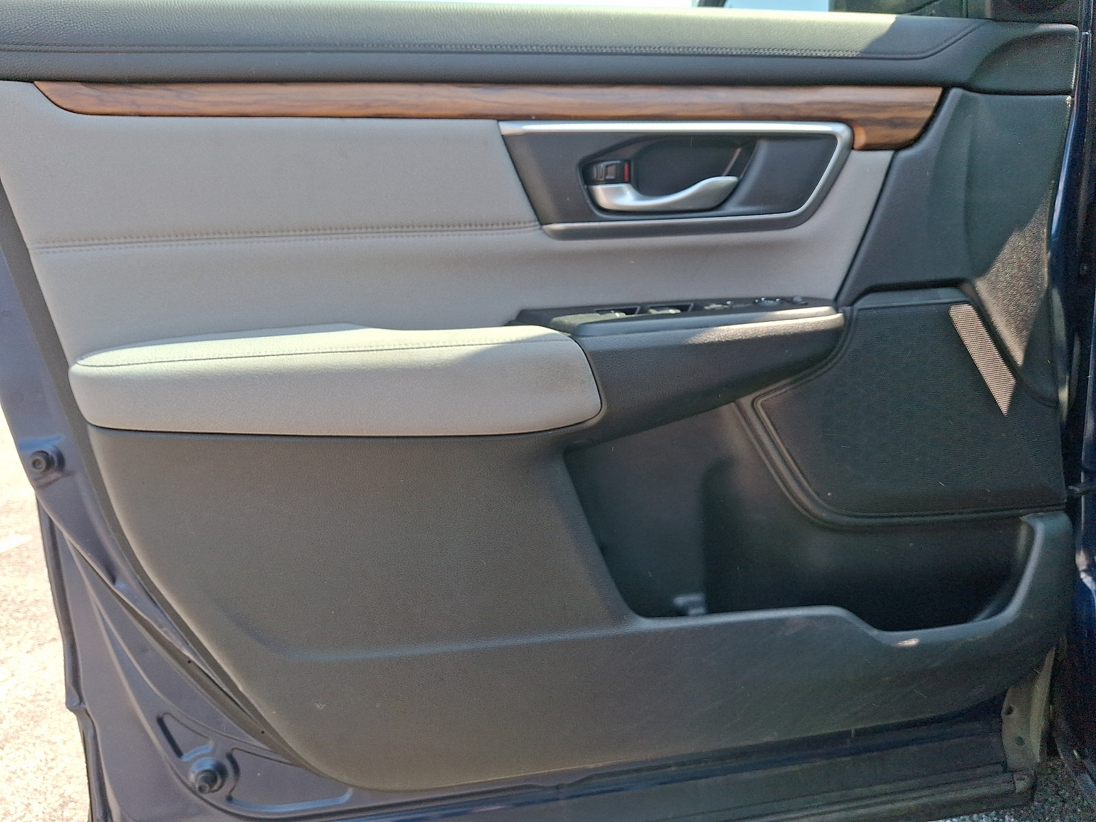 Used 2018 Honda CR-V EX image 12