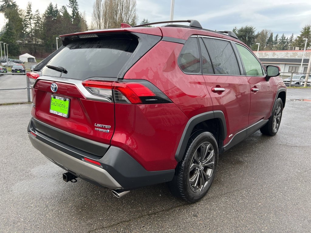 Used 2023 Toyota RAV4 Limited image 4
