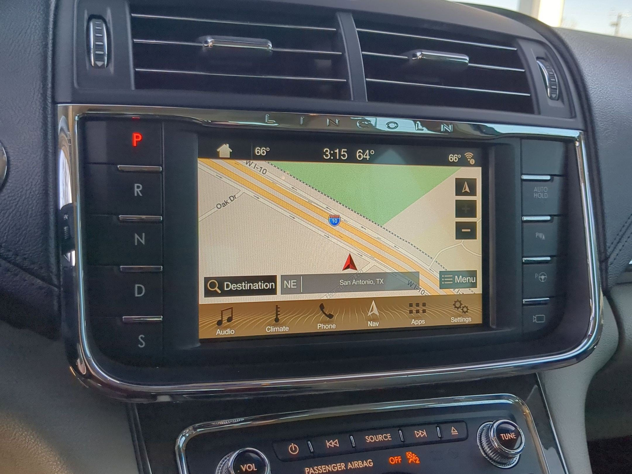 Used 2018 Lincoln Continental Reserve image 17