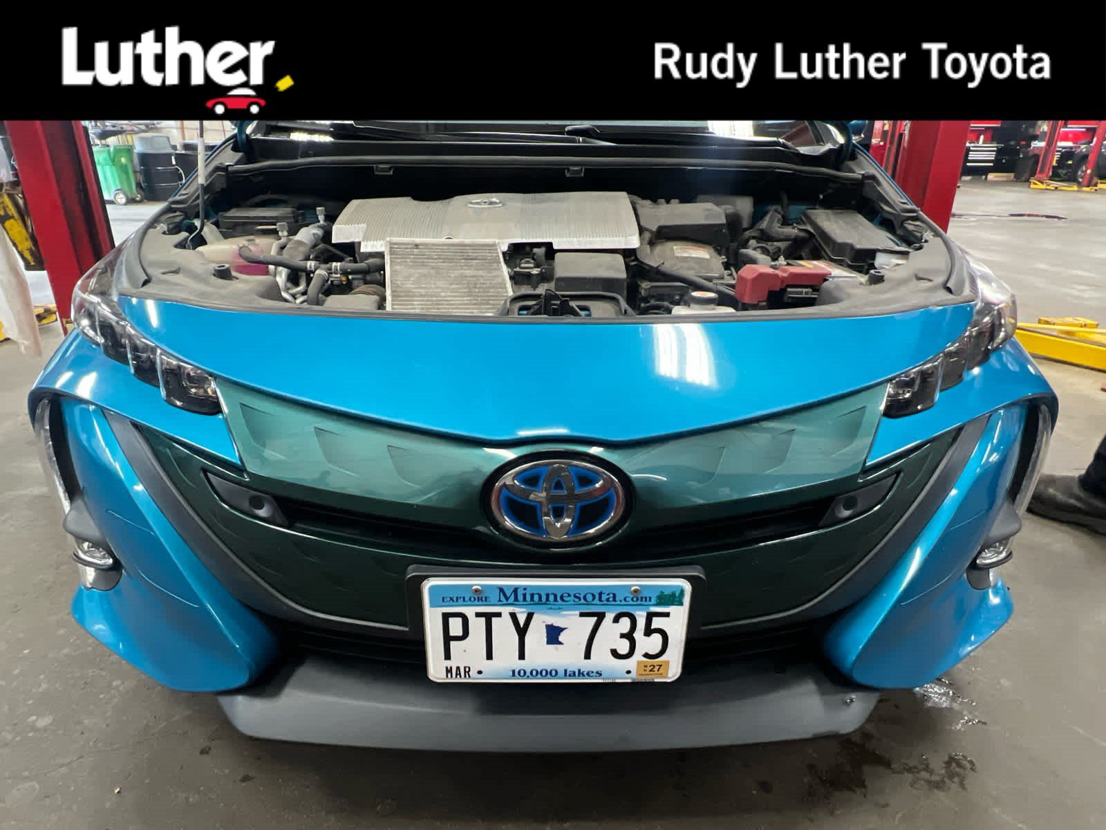 Used 2018 Toyota Prius Prime Advanced w/ Carpet Mat Package FWD video 1