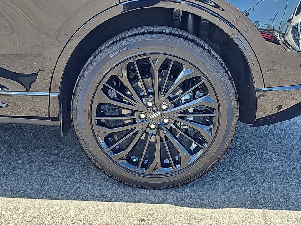 Used 2023 Lincoln Corsair Reserve w/ Jet Appearance Package image 36