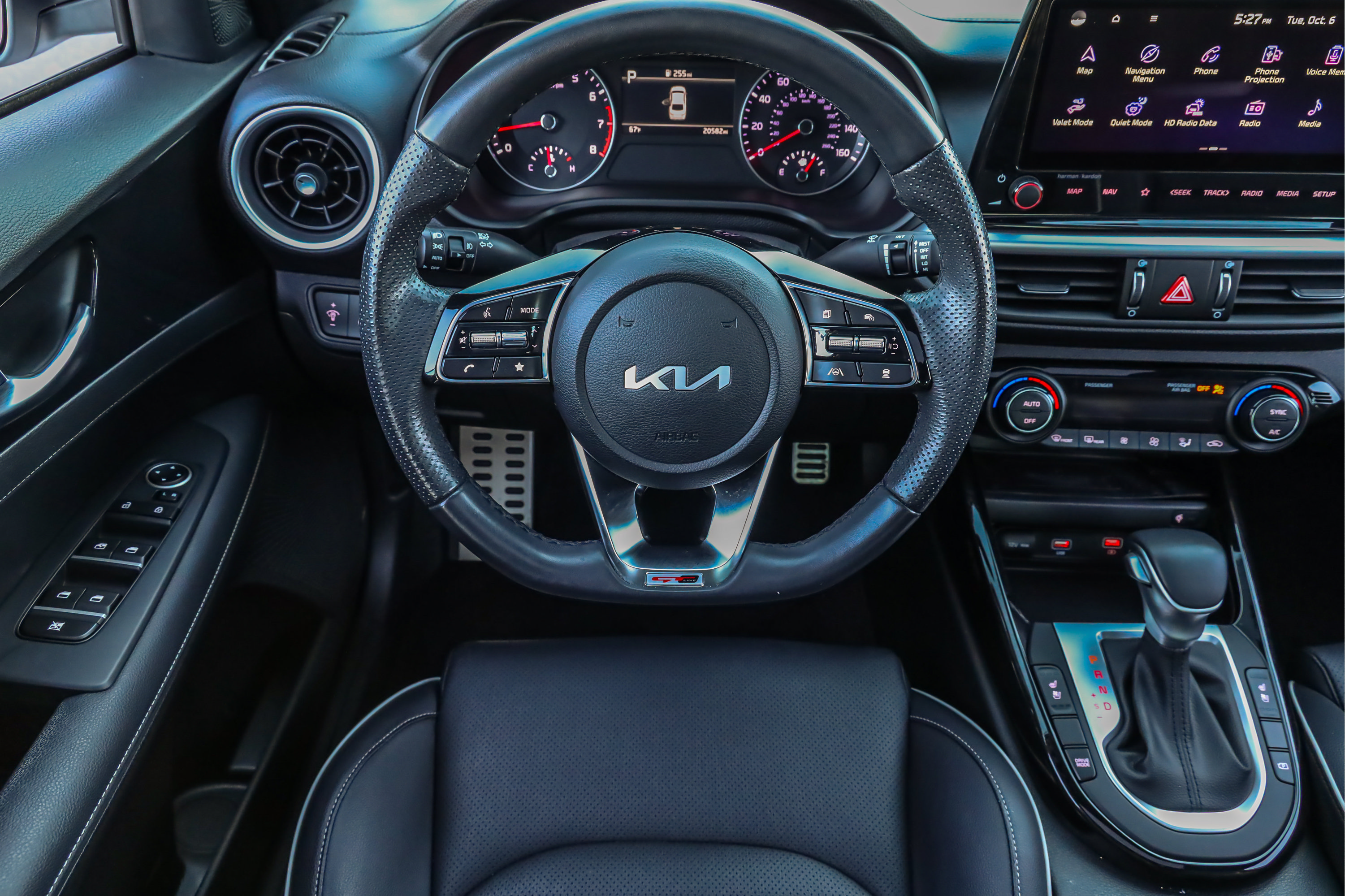 Certified 2023 Kia Forte GT-Line w/ GT-Line Premium Package FWD image 17