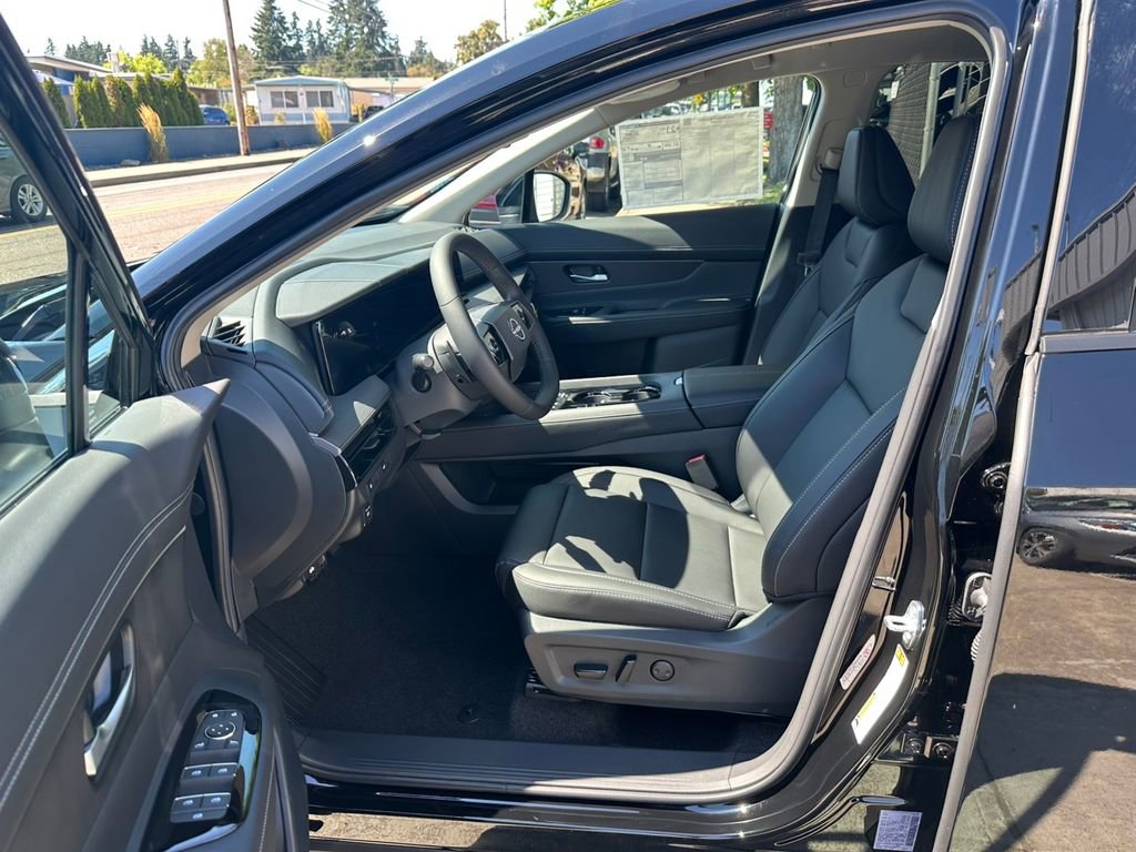 New 2025 Nissan Murano SV w/ Cargo Package AWD/4WD image 14