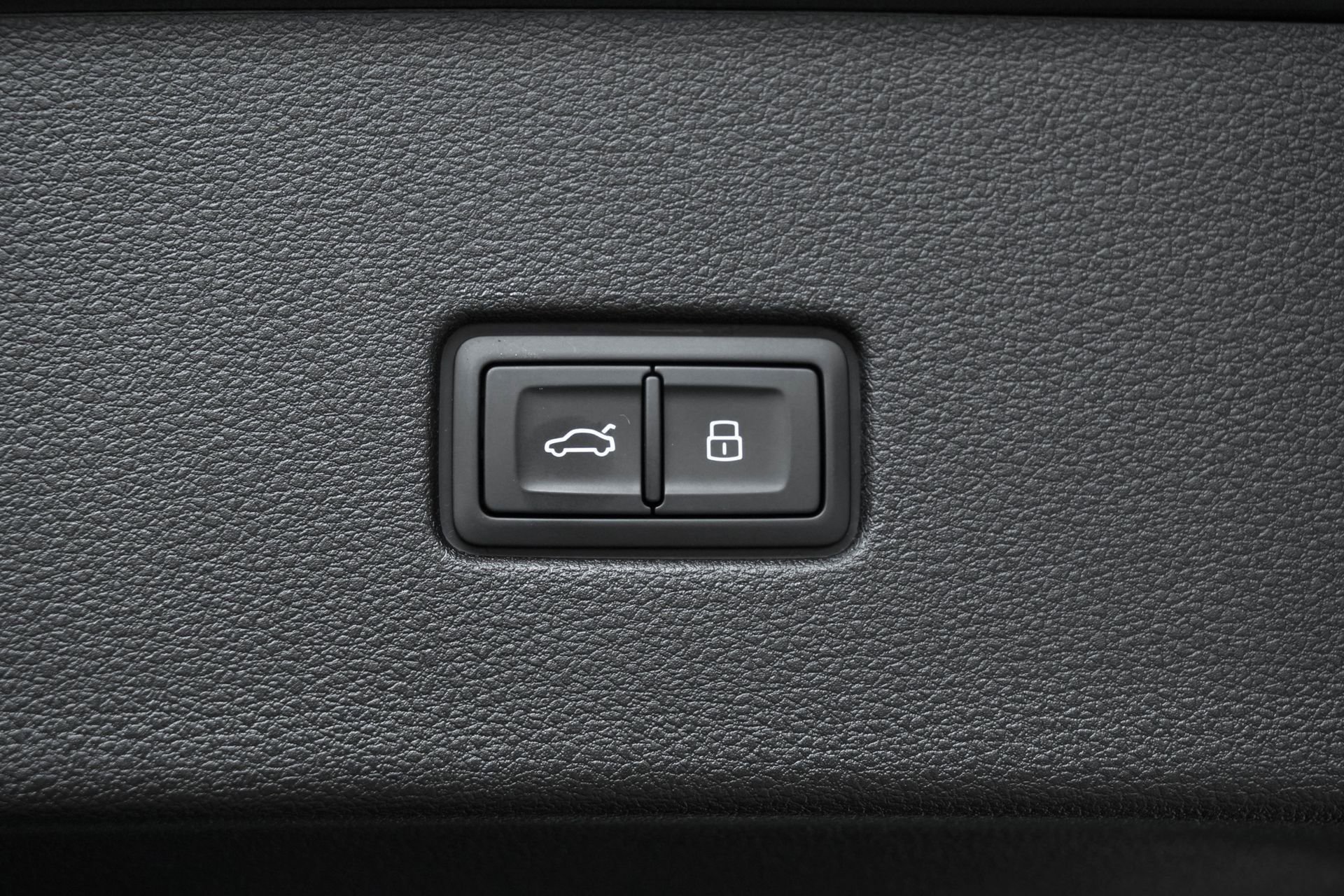 New 2025 Audi Q8 Premium Plus image 44