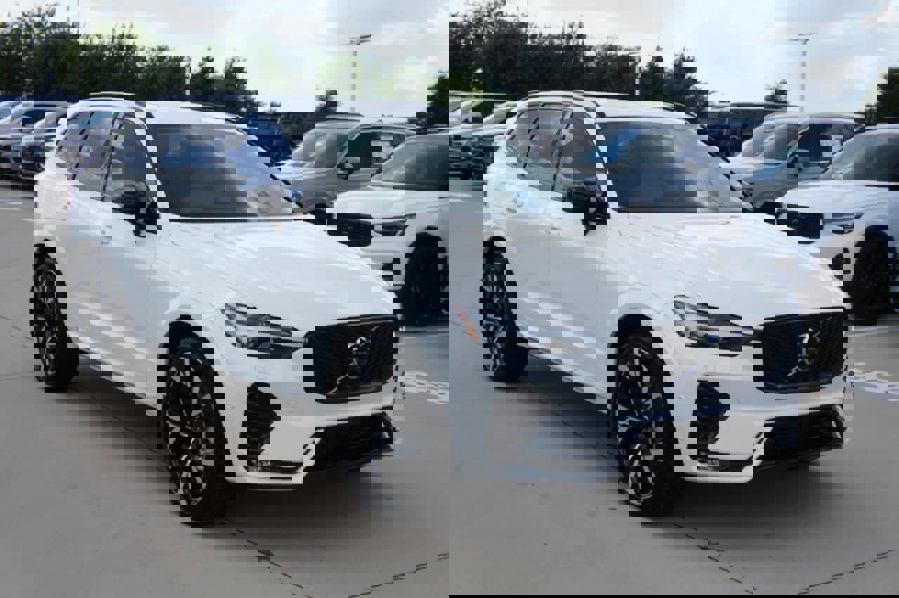New 2026 Volvo XC60 B5 Ultra w/ Protection Package Premier image 3