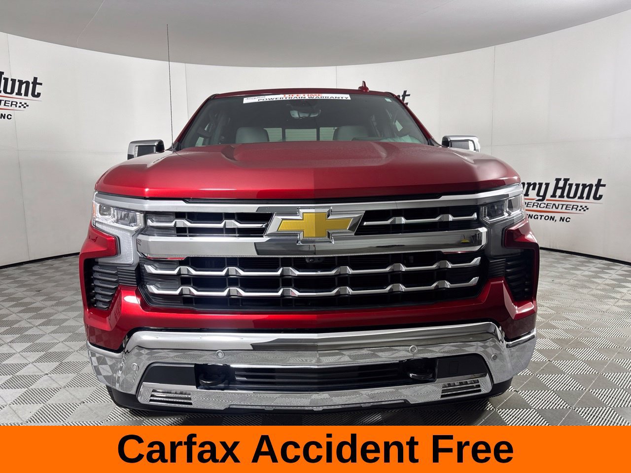 Used 2024 Chevrolet Silverado 1500 LTZ w/ LTZ Premium Package AWD/4WD image 3