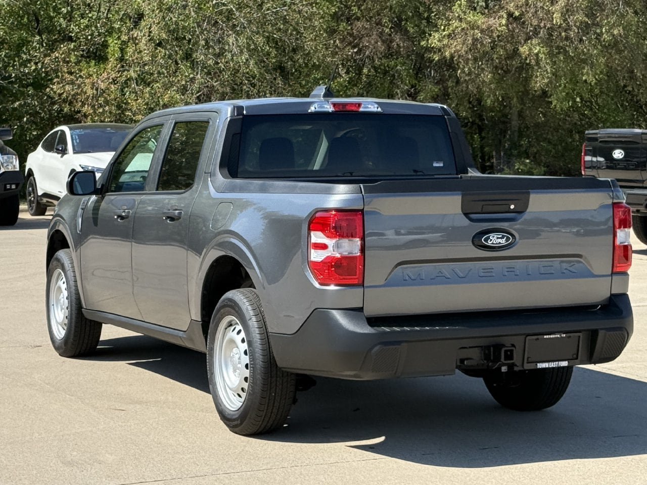 New 2026 Ford Maverick XL FWD image 5