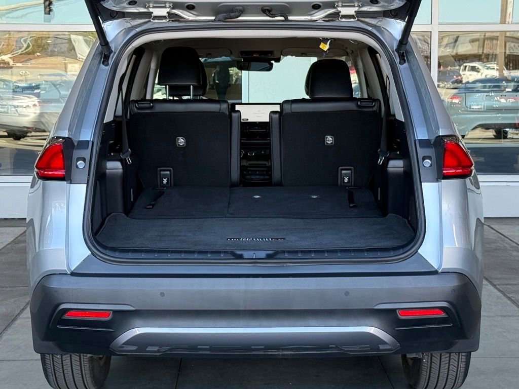 Used 2024 Toyota Grand Highlander Limited image 14