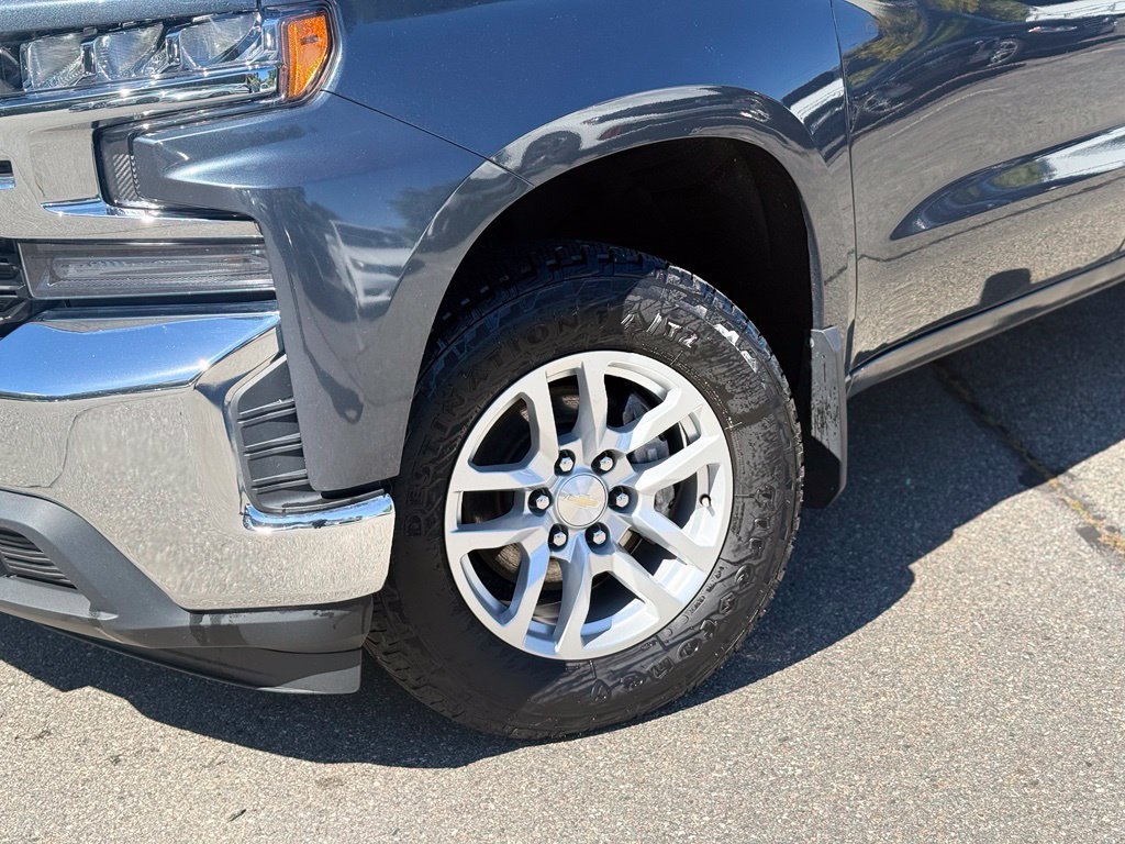 Used 2021 Chevrolet Silverado 1500 LT AWD/4WD image 2