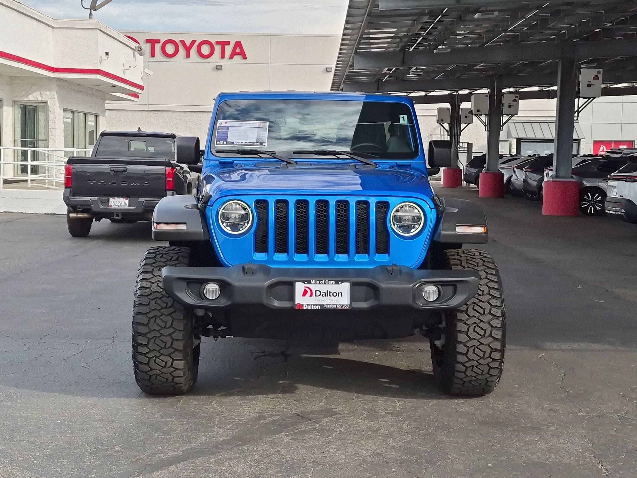 Used 2021 Jeep Wrangler Unlimited Sport AWD/4WD image 3