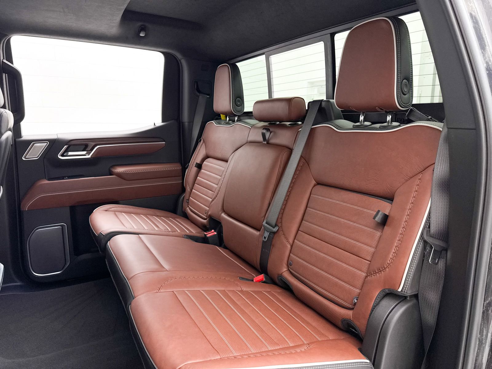 Used 2025 GMC Sierra 1500 Denali Ultimate image 30