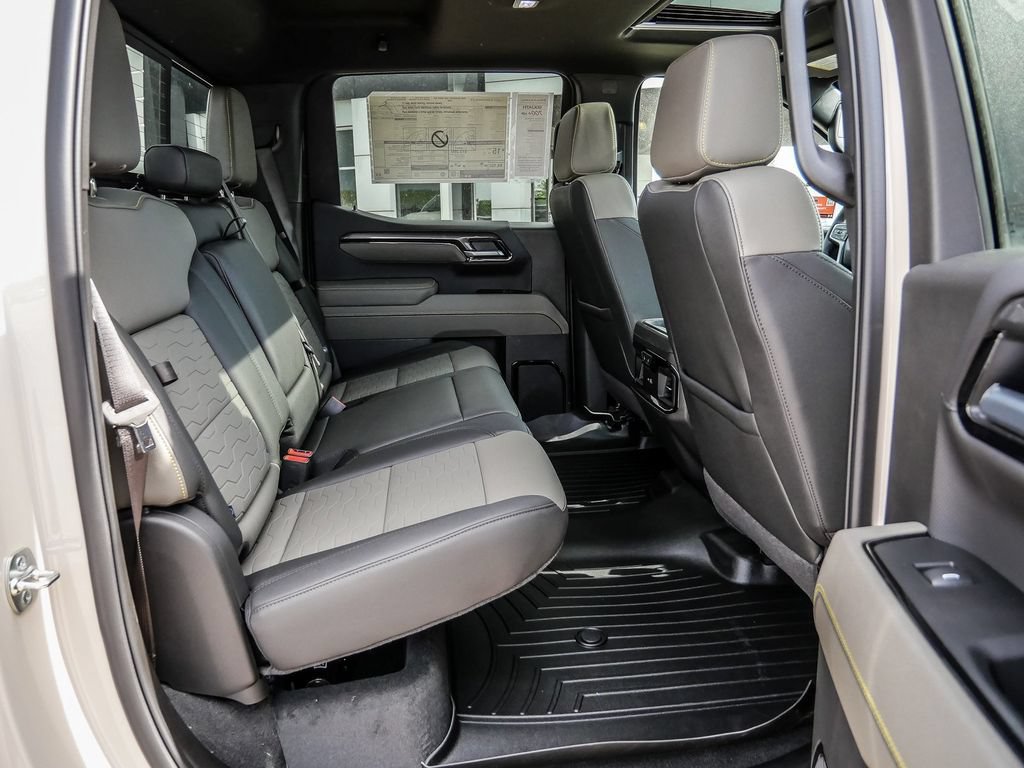 New 2026 Chevrolet Silverado 1500 ZR2 w/ Dark Appearance Package AWD/4WD image 31