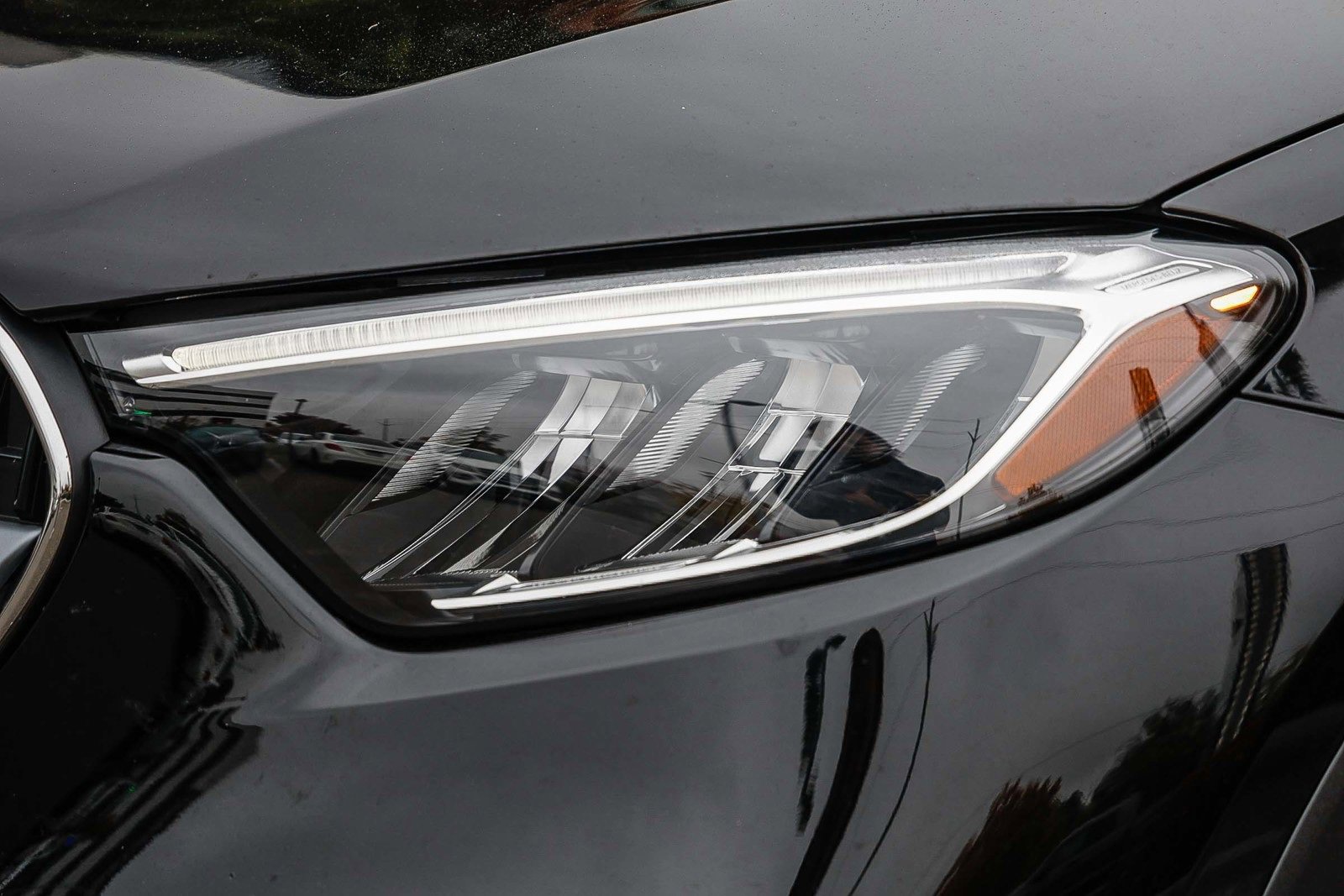 Certified 2025 Mercedes-Benz GLC 300 image 7