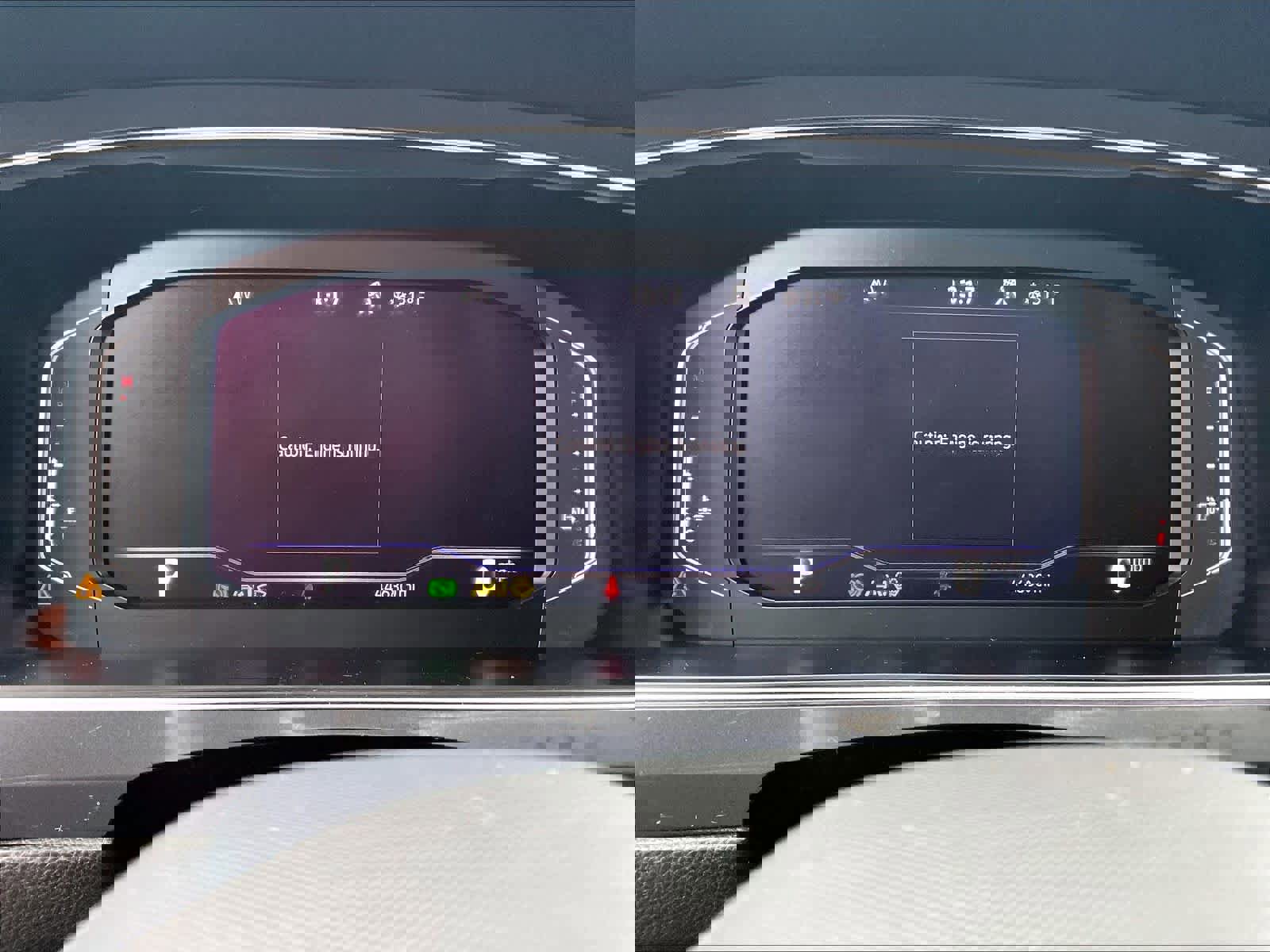 Used 2022 Volkswagen Tiguan SEL R-Line image 25