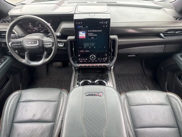 Used 2025 GMC Yukon XL AT4 AWD/4WD image 37
