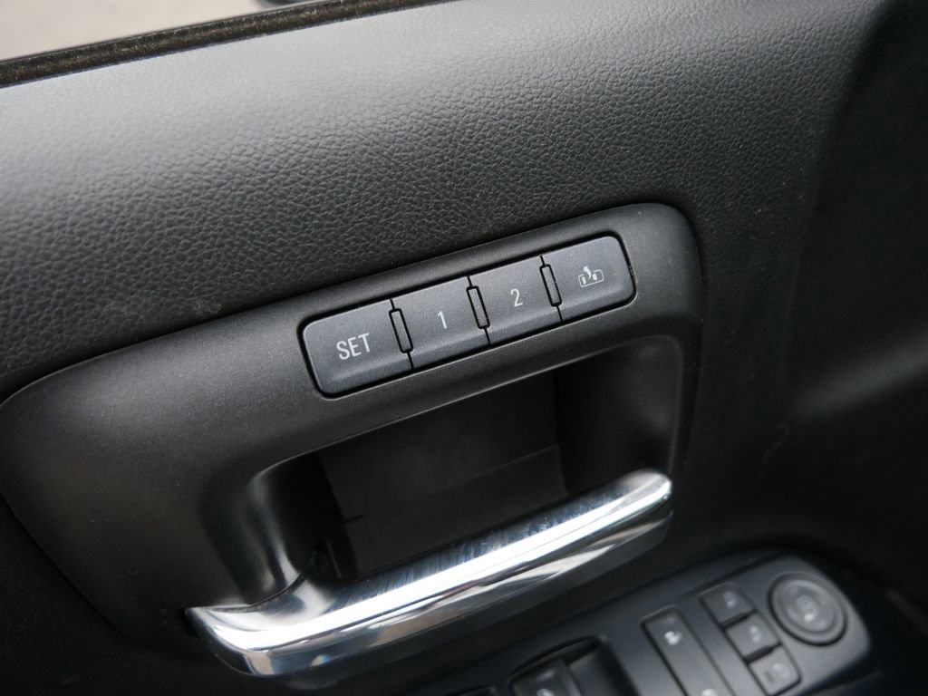 Used 2017 GMC Sierra 3500 Denali image 18