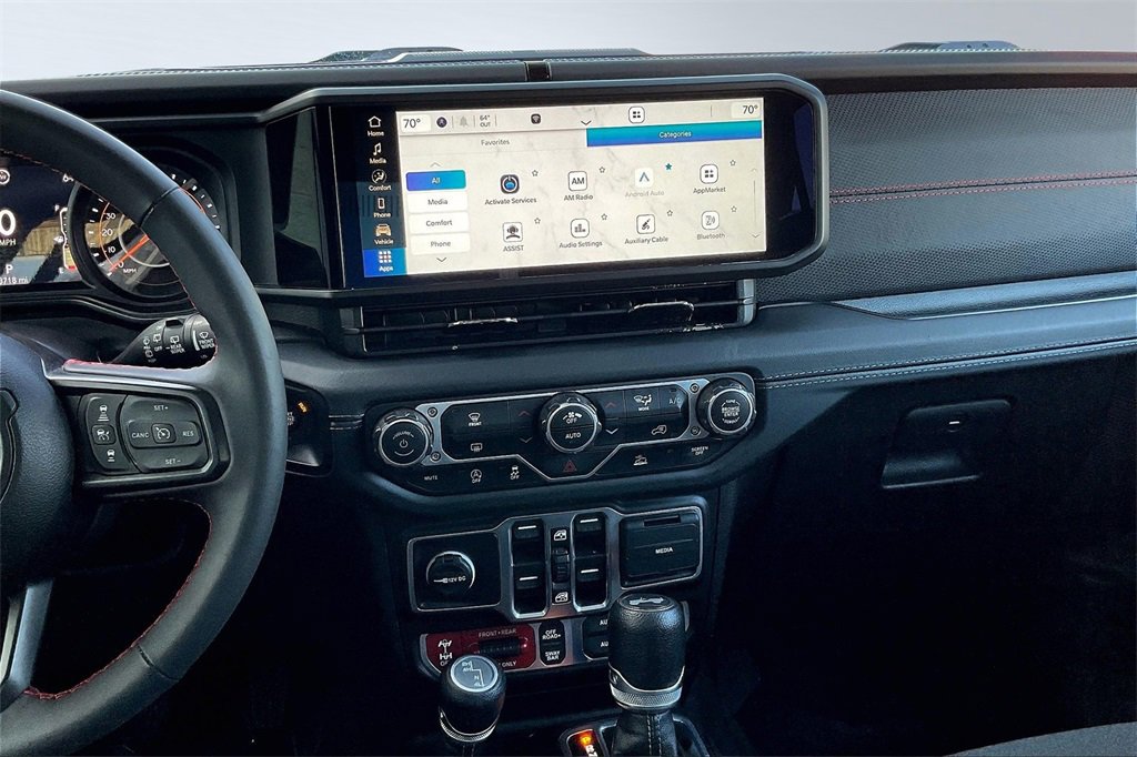 Used 2024 Jeep Wrangler Unlimited Rubicon image 6