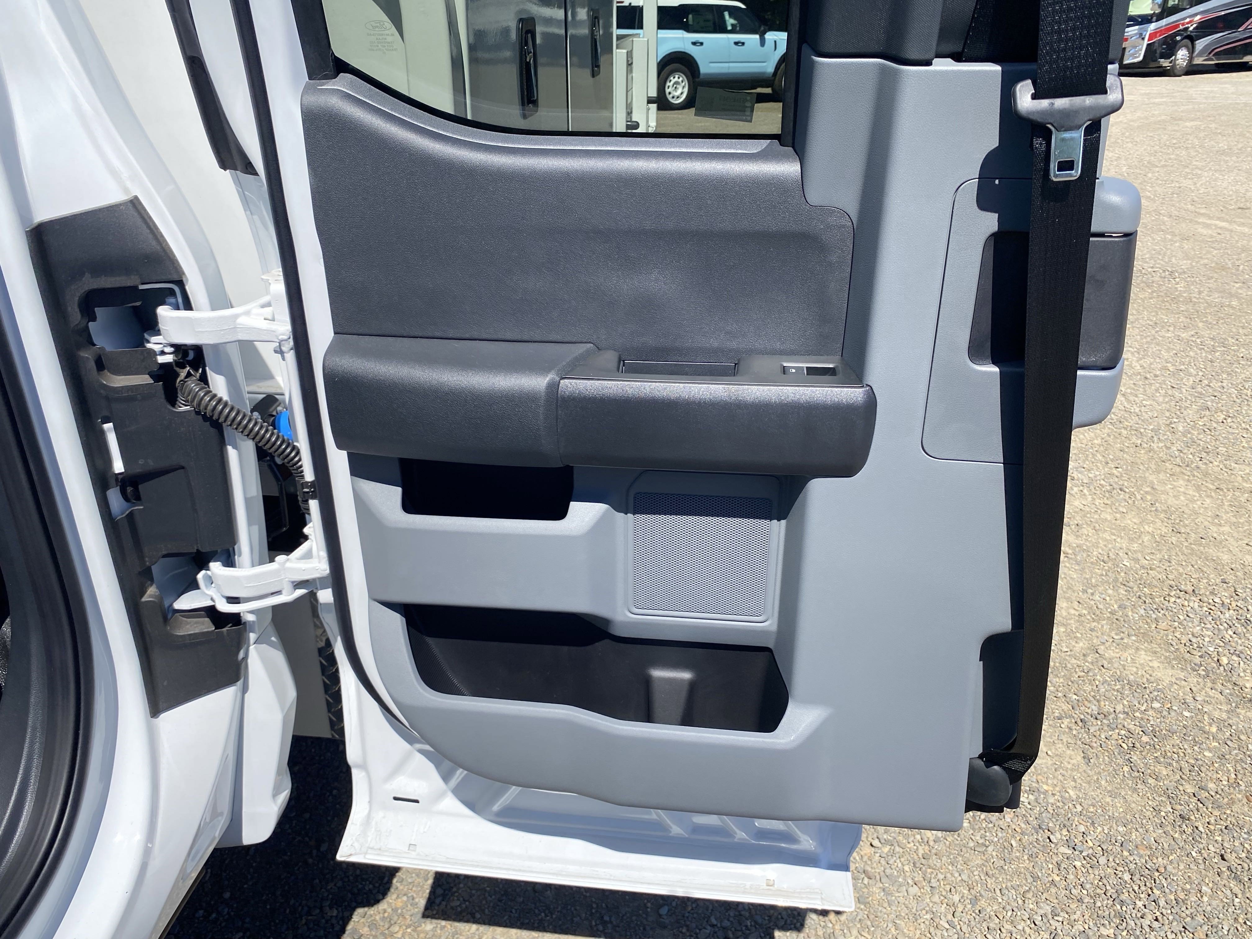 New 2025 Ford F350 XL w/ XL Chrome Package image 16