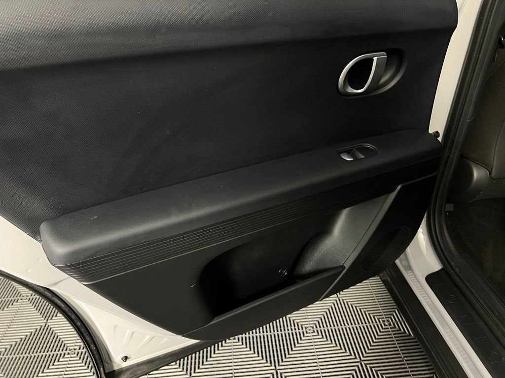 Used 2024 Hyundai Ioniq 5 SE image 25