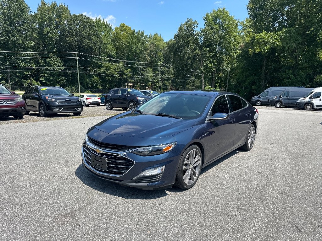 Used 2022 Chevrolet Malibu LT FWD image 3