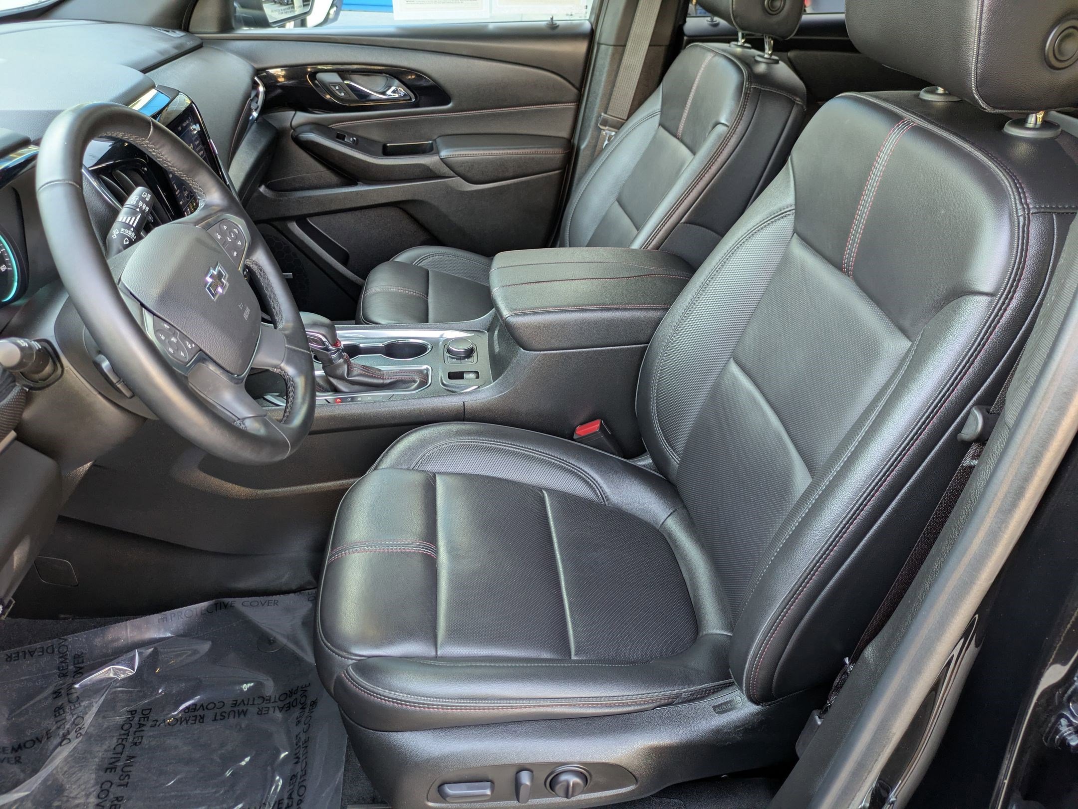 Used 2023 Chevrolet Traverse RS image 21