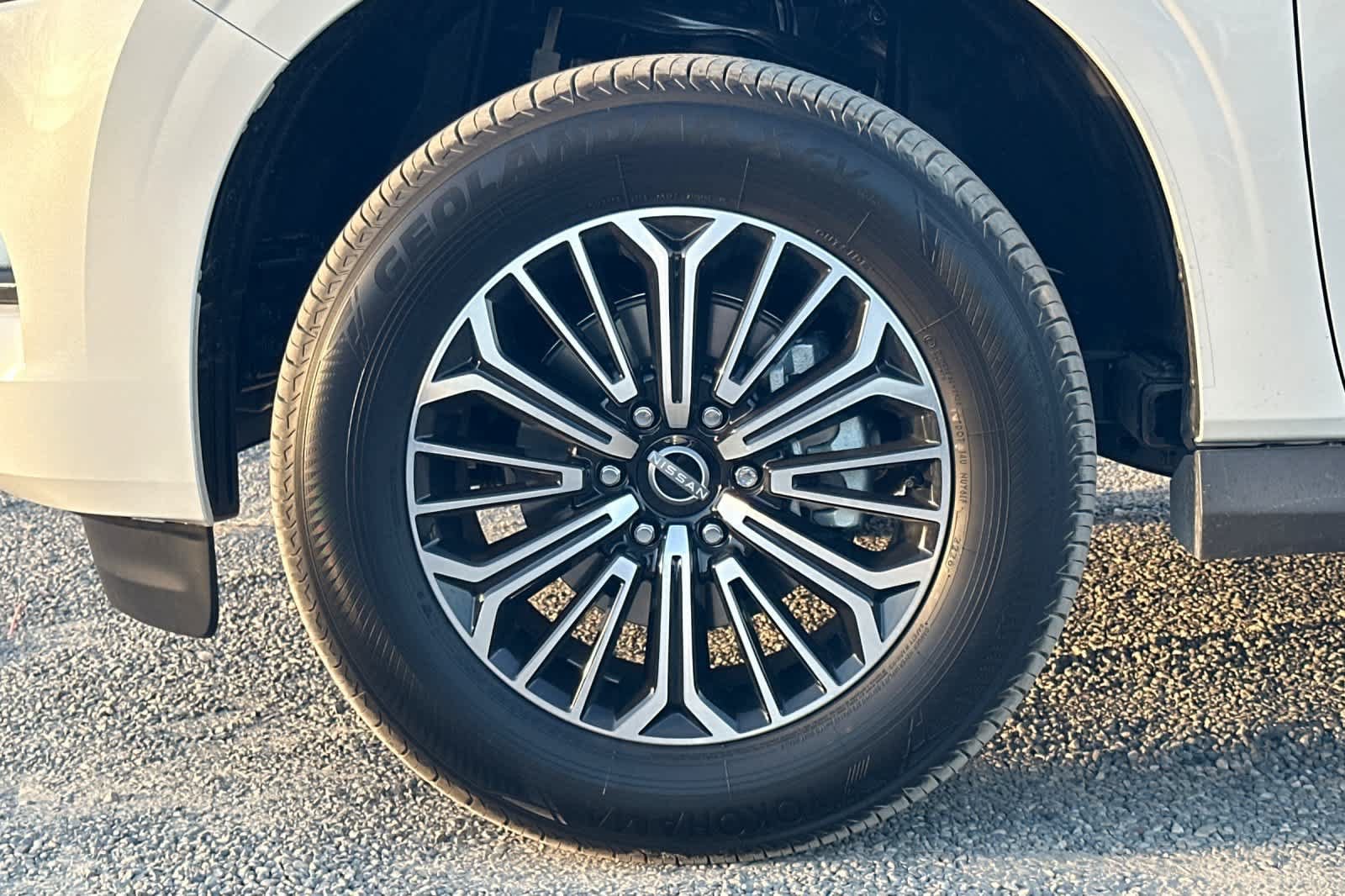 New 2027 Nissan Armada SL AWD/4WD image 34