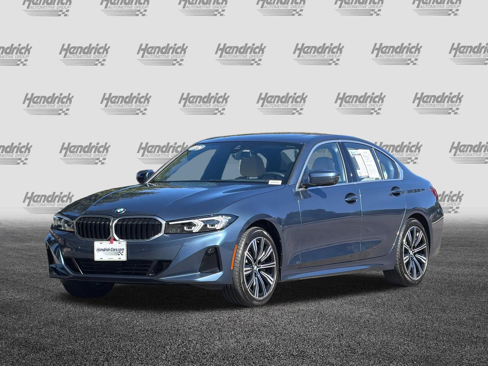 Used 2025 BMW 330i Sedan w/ Premium Package RWD image 9