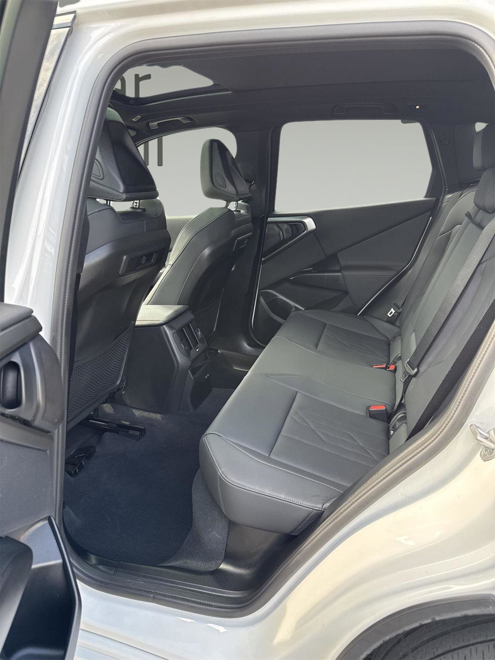 Used 2025 BMW X3 xDrive30i w/ Premium Package image 19