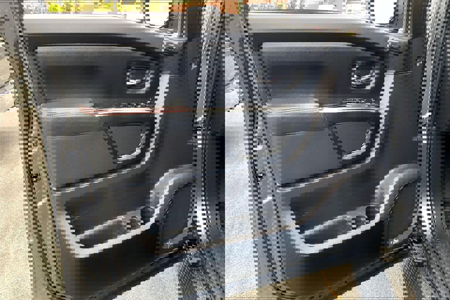 Used 2023 Nissan Titan PRO-4X w/ Pro-4x Convenience Package image 20