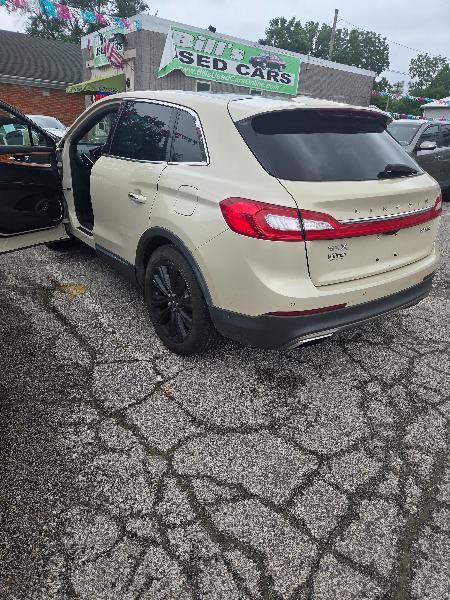 Used 2016 Lincoln MKX Reserve w/ Technology Package AWD/4WD image 6