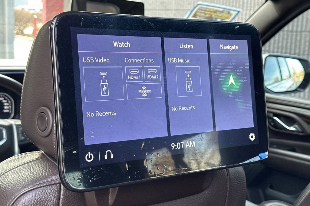 Used 2021 GMC Yukon XL Denali image 16