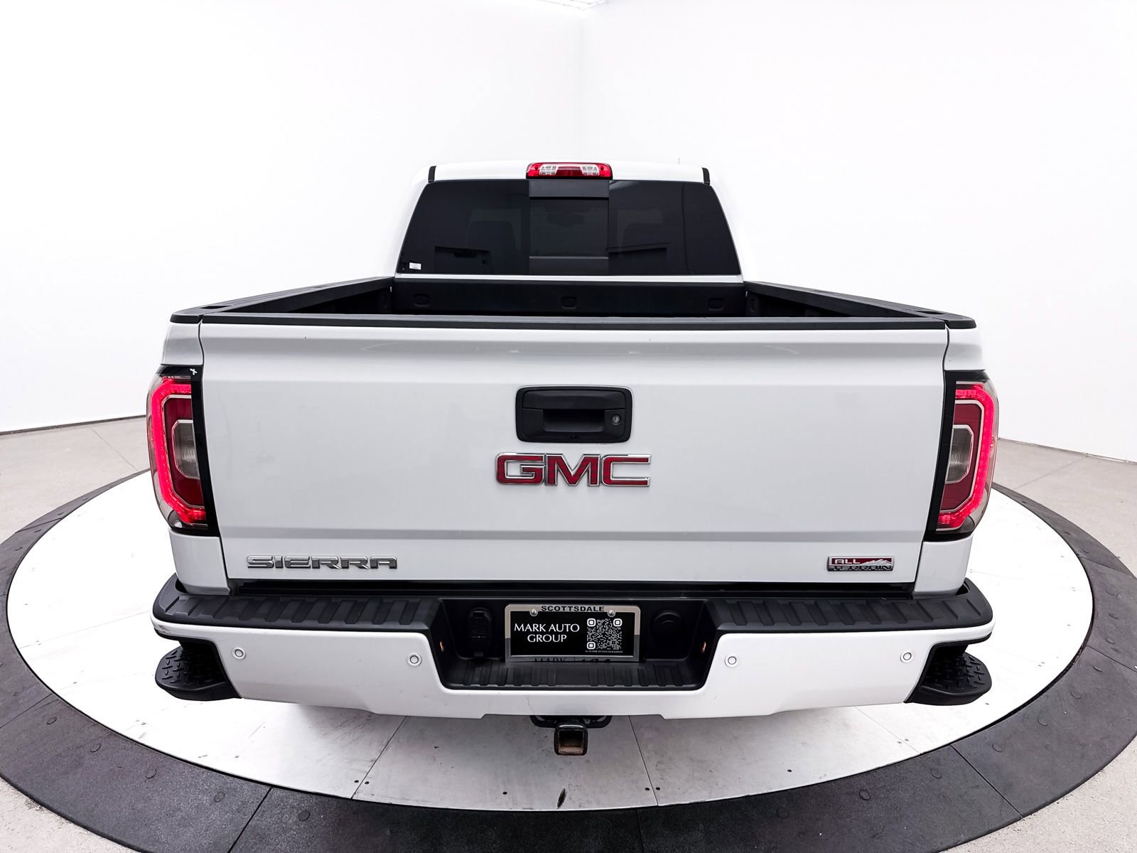 Used 2017 GMC Sierra 1500 SLT w/ All Terrain Package image 16