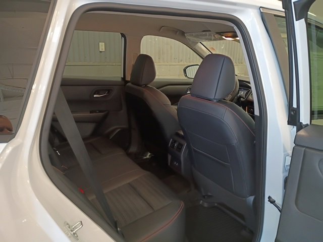 New 2026 Nissan Rogue SV image 10