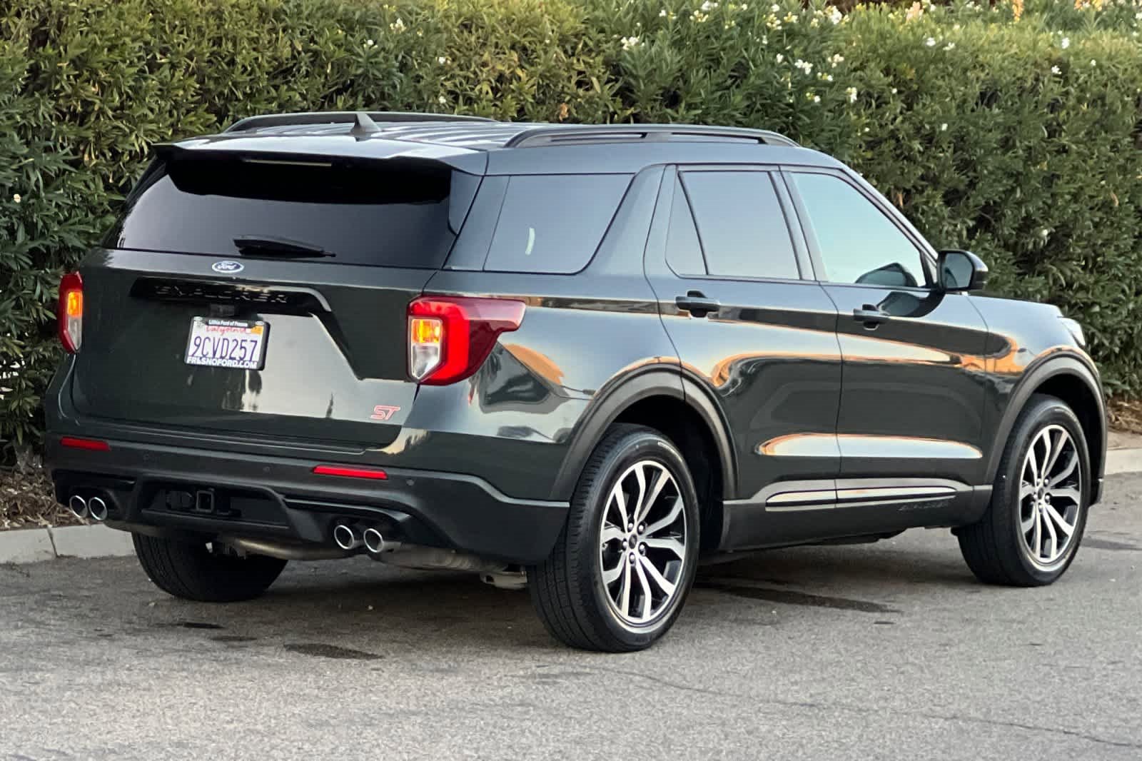 Certified 2022 Ford Explorer ST image 2