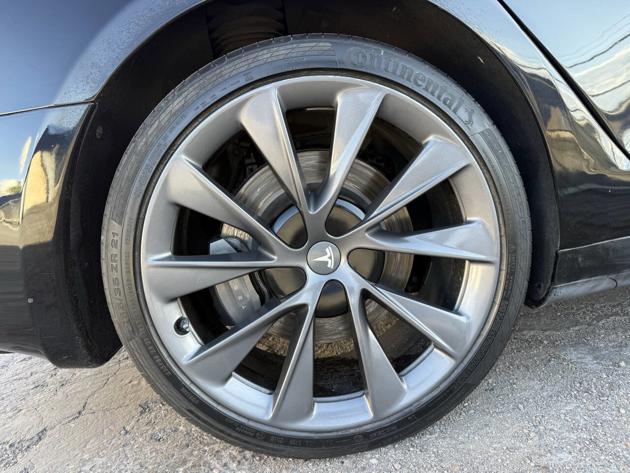 Used 2018 Tesla Model S 75D AWD/4WD image 32