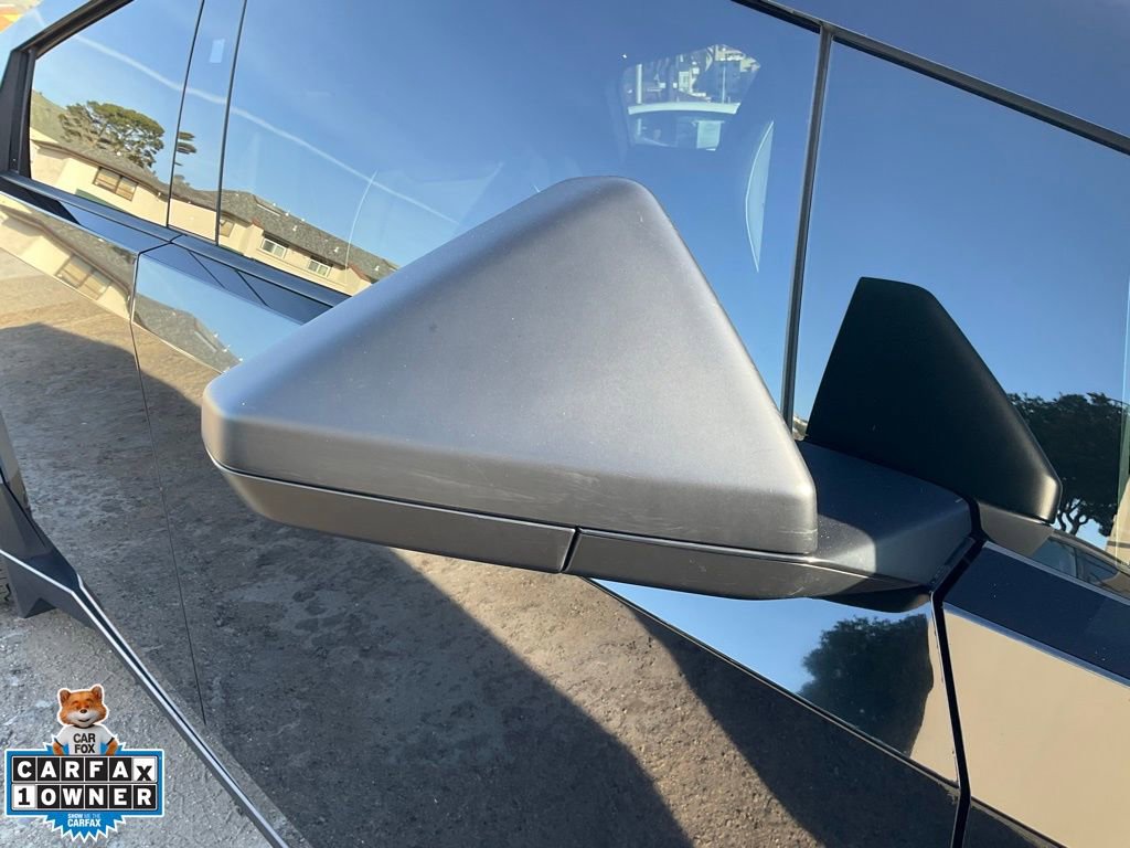 Used 2024 Tesla Cybertruck AWD Crew Cab image 82