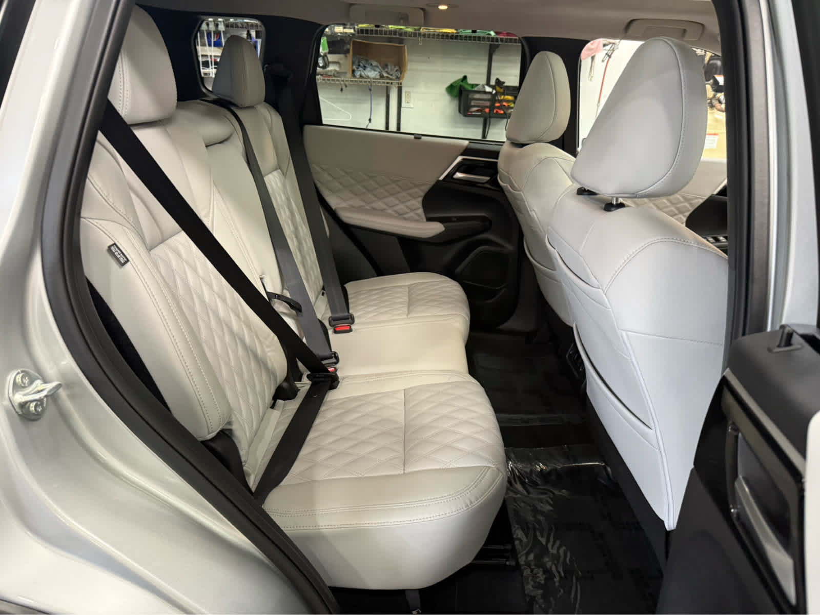 Used 2024 Mitsubishi Outlander SEL AWD/4WD image 27