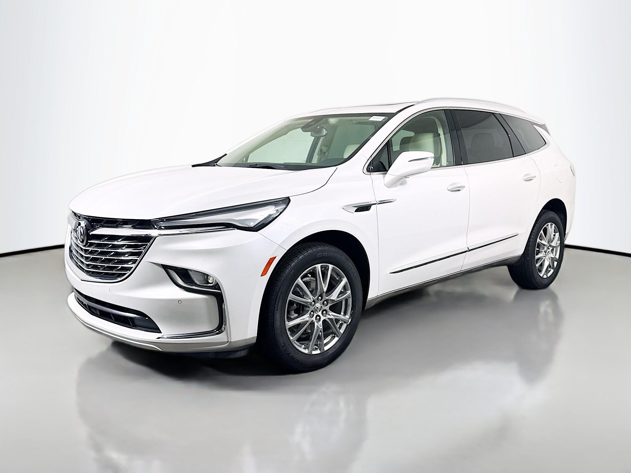 Used 2023 Buick Enclave Essence w/ Experience Buick Package FWD image 4