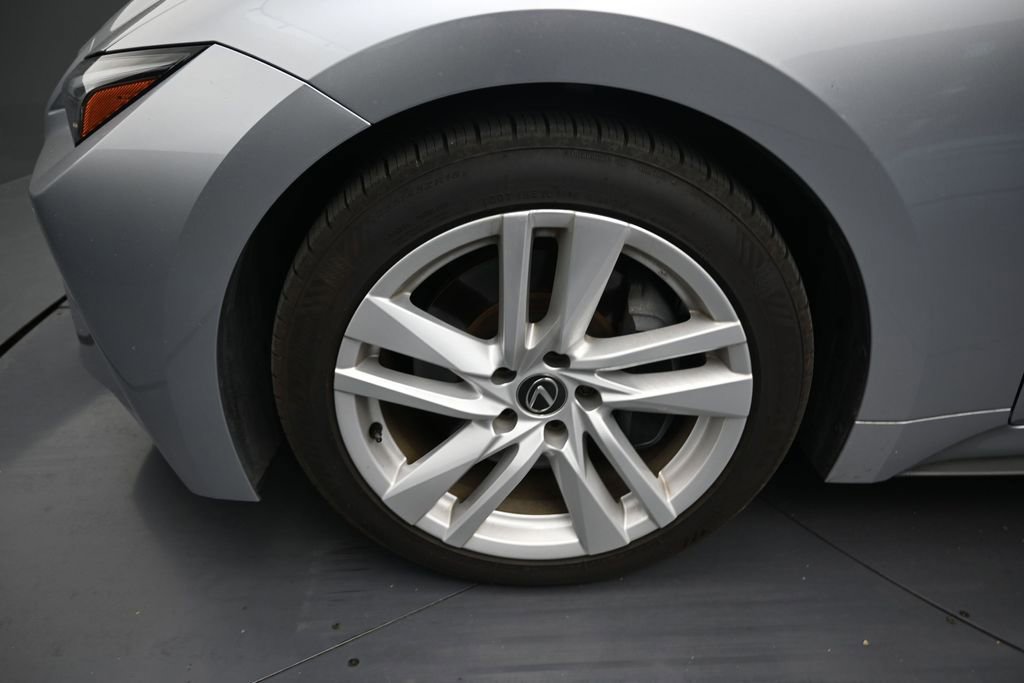Used 2023 Lexus IS 300 w/ Comfort Package RWD image 9