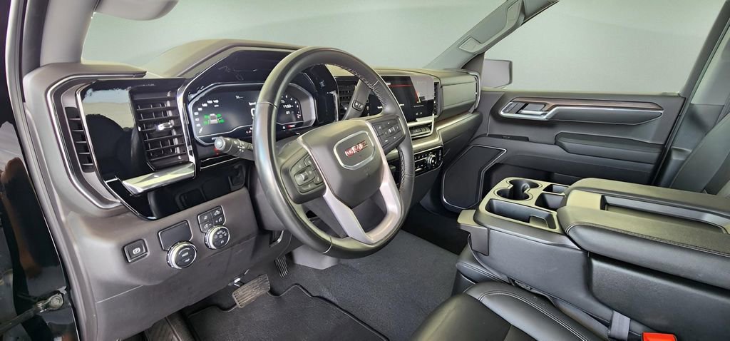 Used 2025 GMC Sierra 1500 SLT image 15