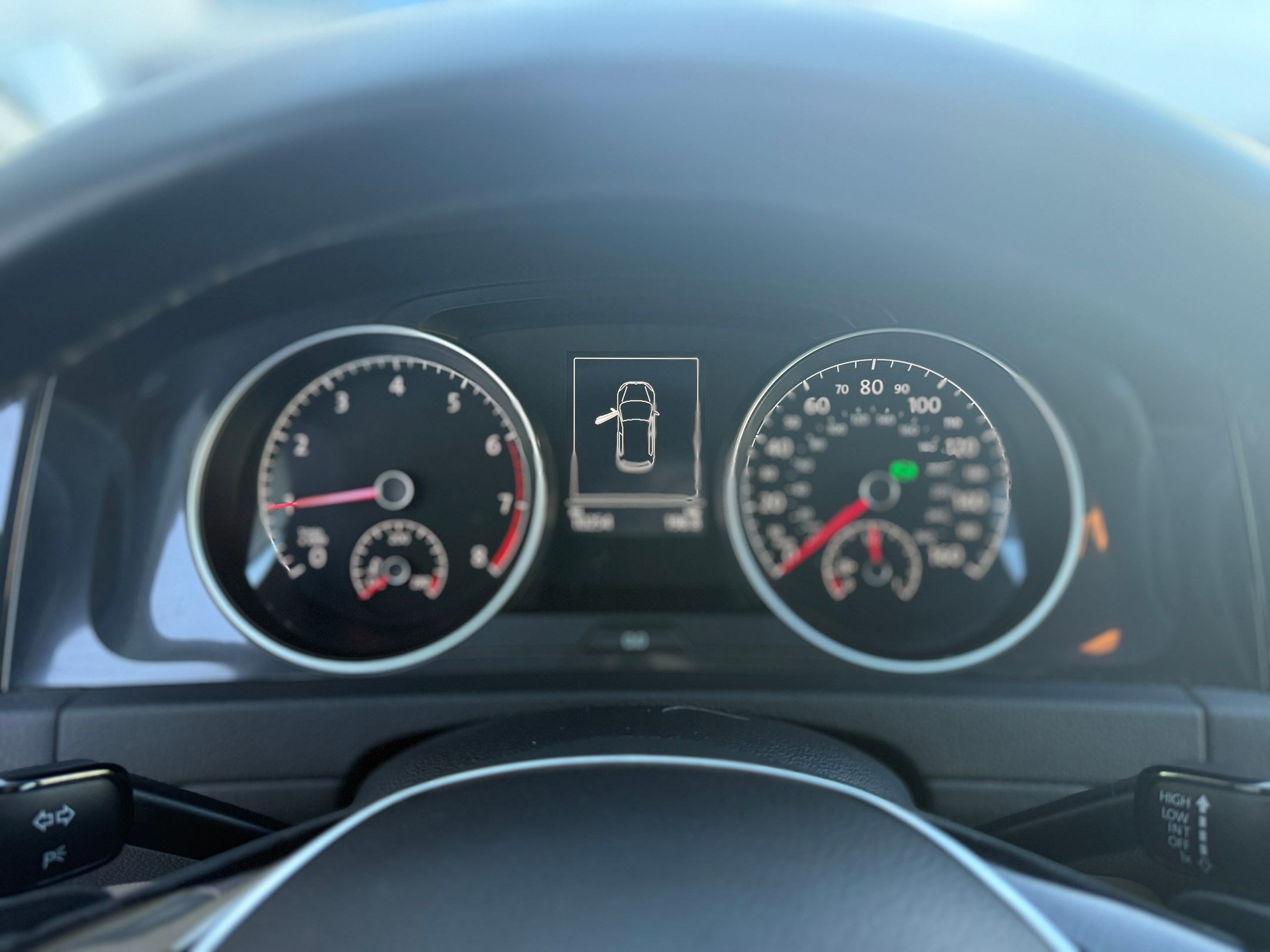 Used 2018 Volkswagen Golf S image 17