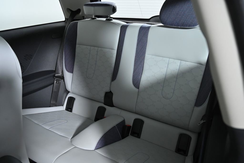 Certified 2025 MINI Cooper S image 22