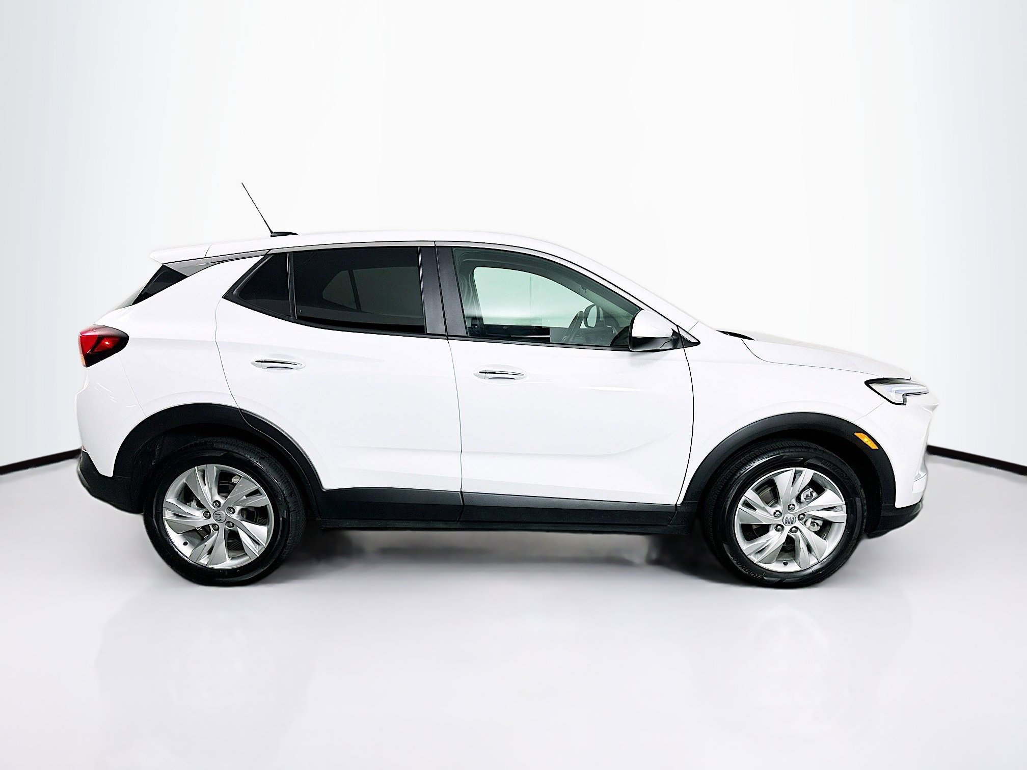 Used 2025 Buick Encore GX Preferred image 10