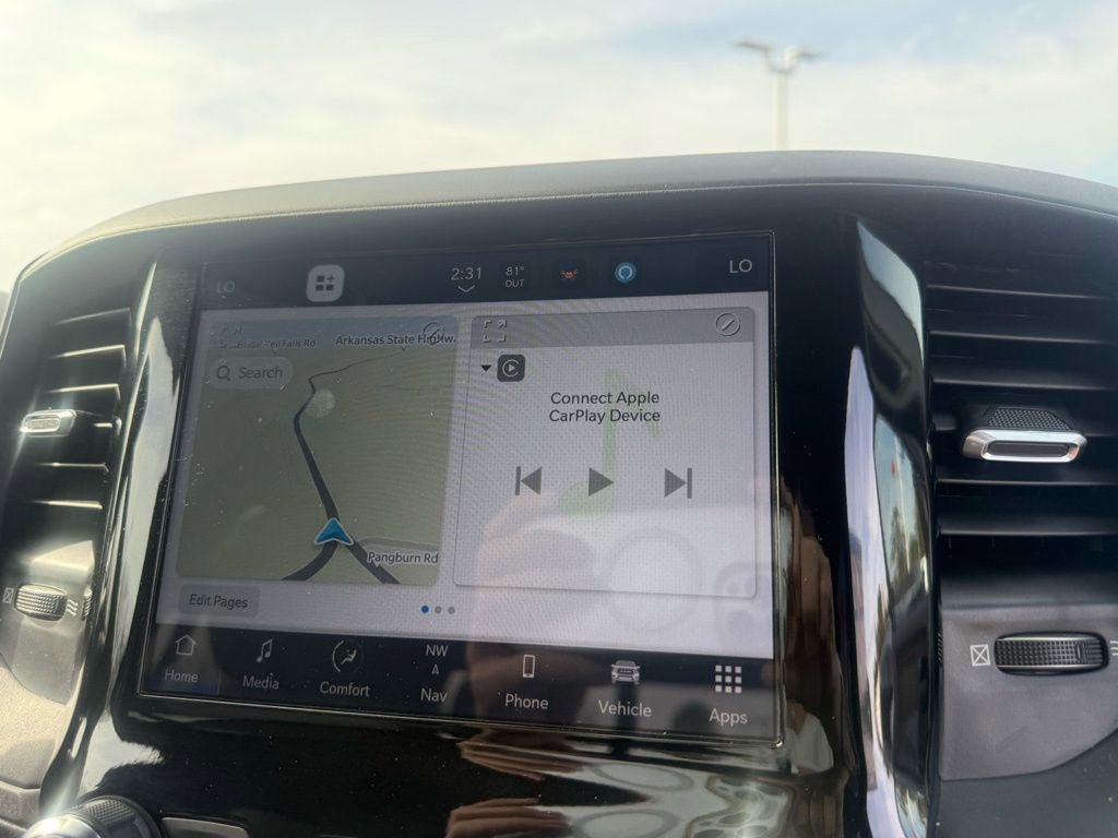 Used 2024 RAM 3500 Tradesman w/ Chrome Appearance Group image 21