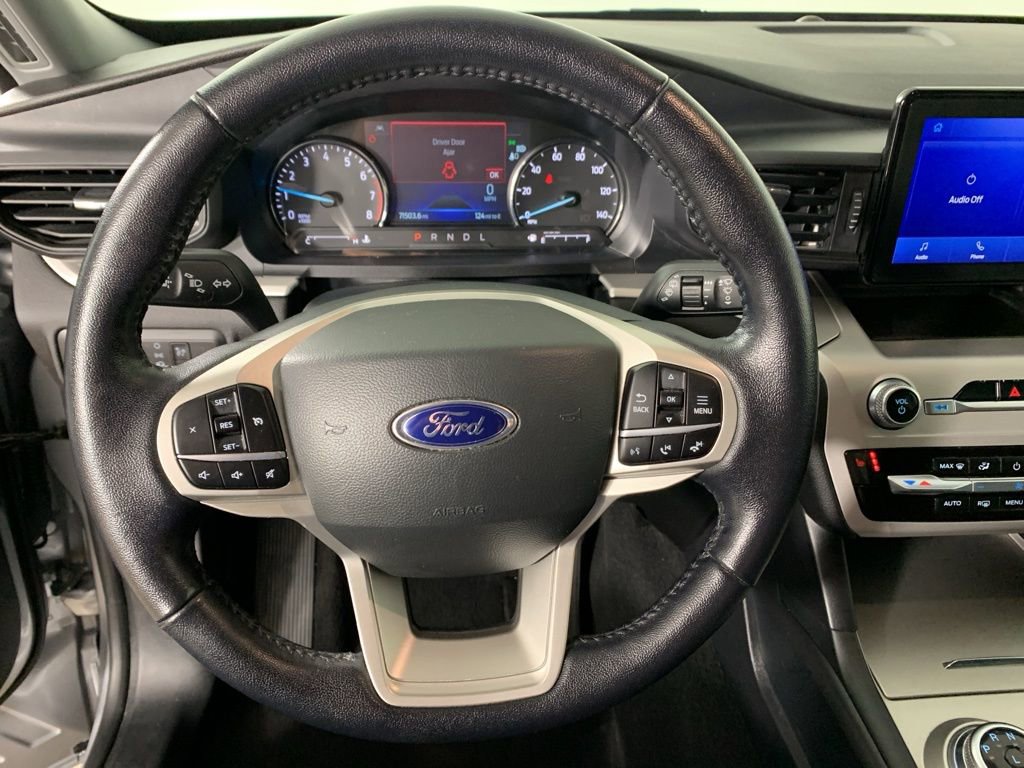 Used 2022 Ford Explorer XLT image 23