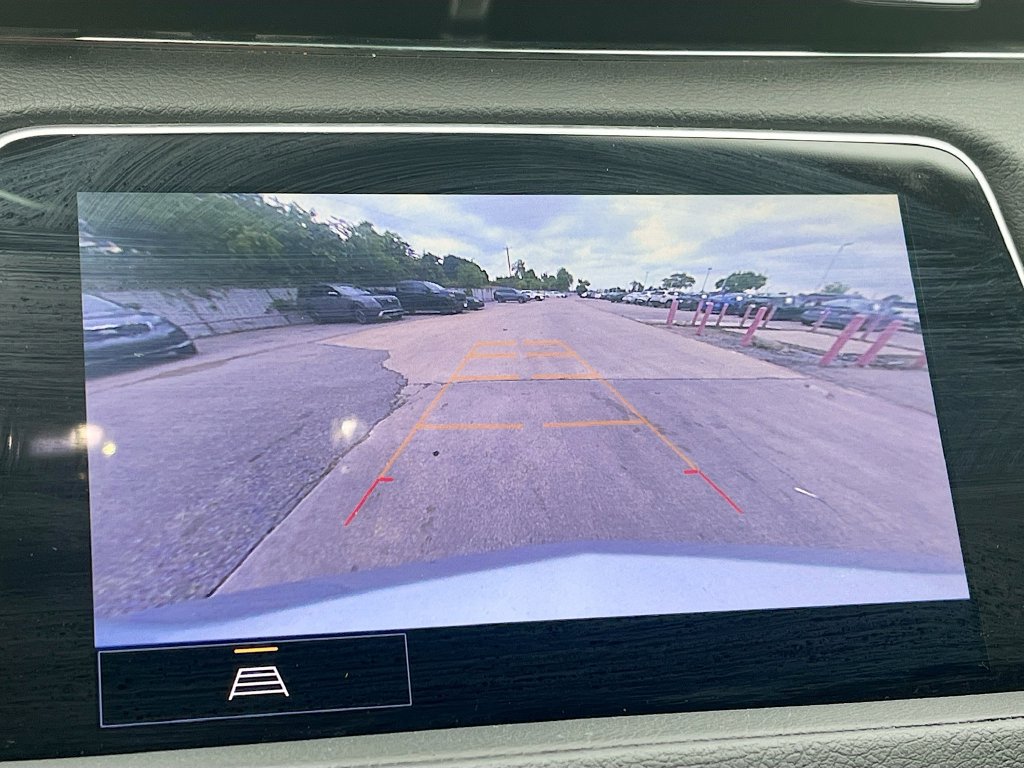 Used 2021 Cadillac XT4 Premium Luxury w/ Technology Package FWD image 13