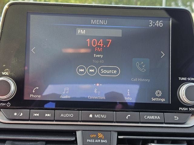 Used 2025 Nissan Altima 2.5 S FWD image 24